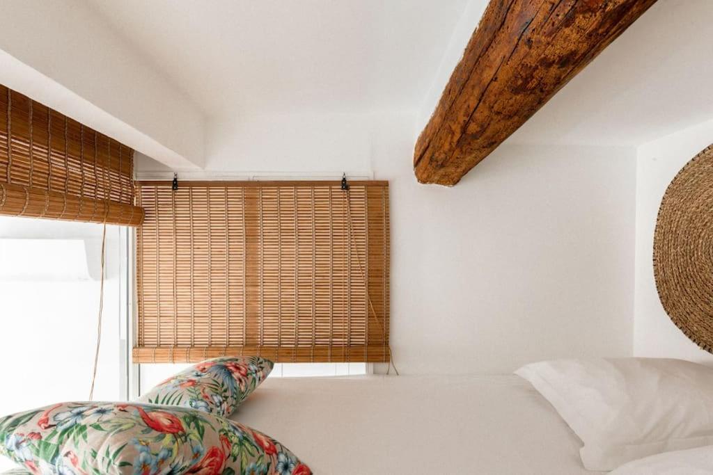 Appartement Authentique Situe En Plein Centre D'昂蒂布 外观 照片
